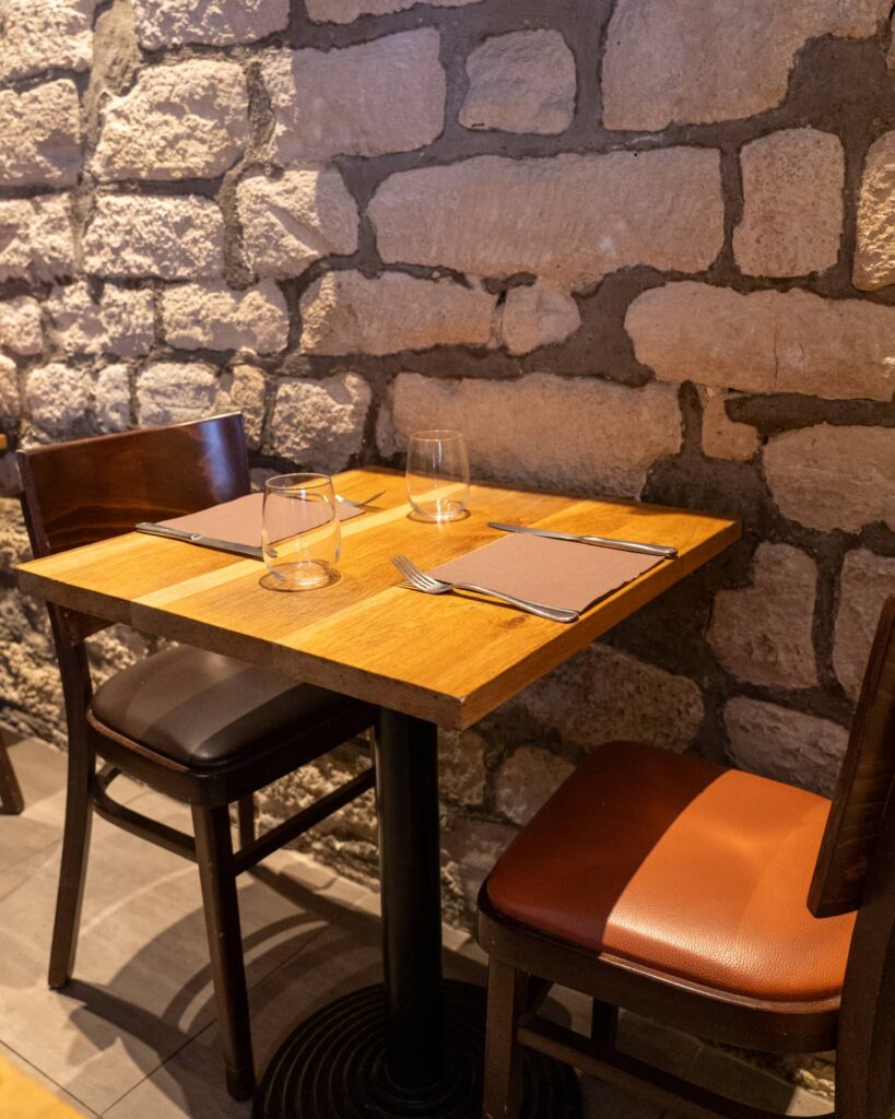 ripaille salle pierre restaurant ripaille